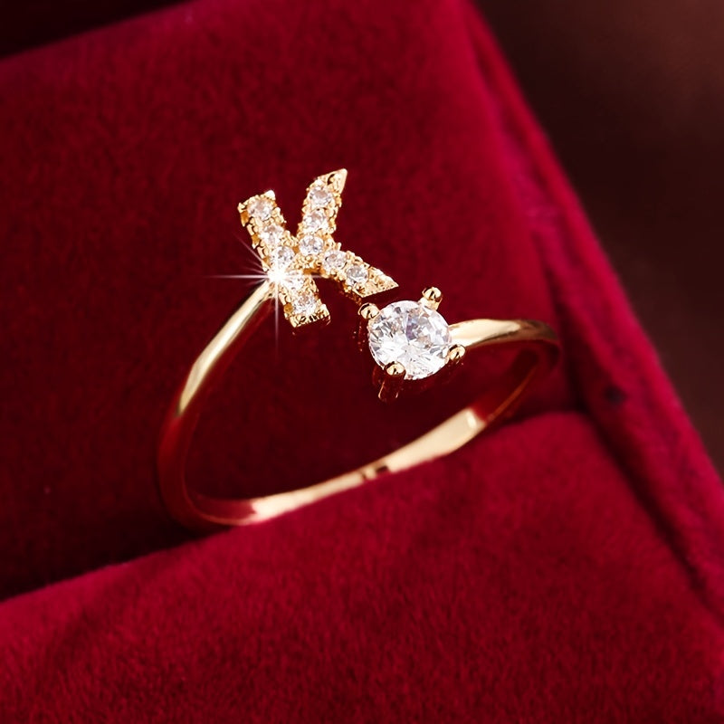 Nova – Moderner Offener Ring mit Initiale und Zirkonia