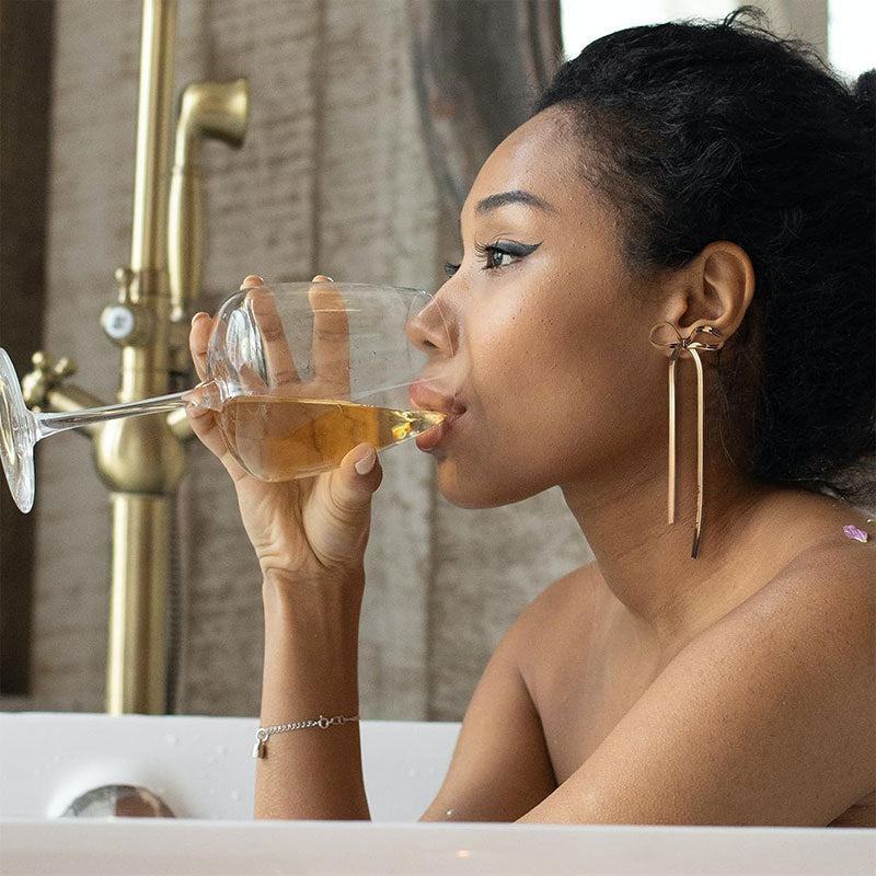 Nira – Zarte Knoten-Ohrringe