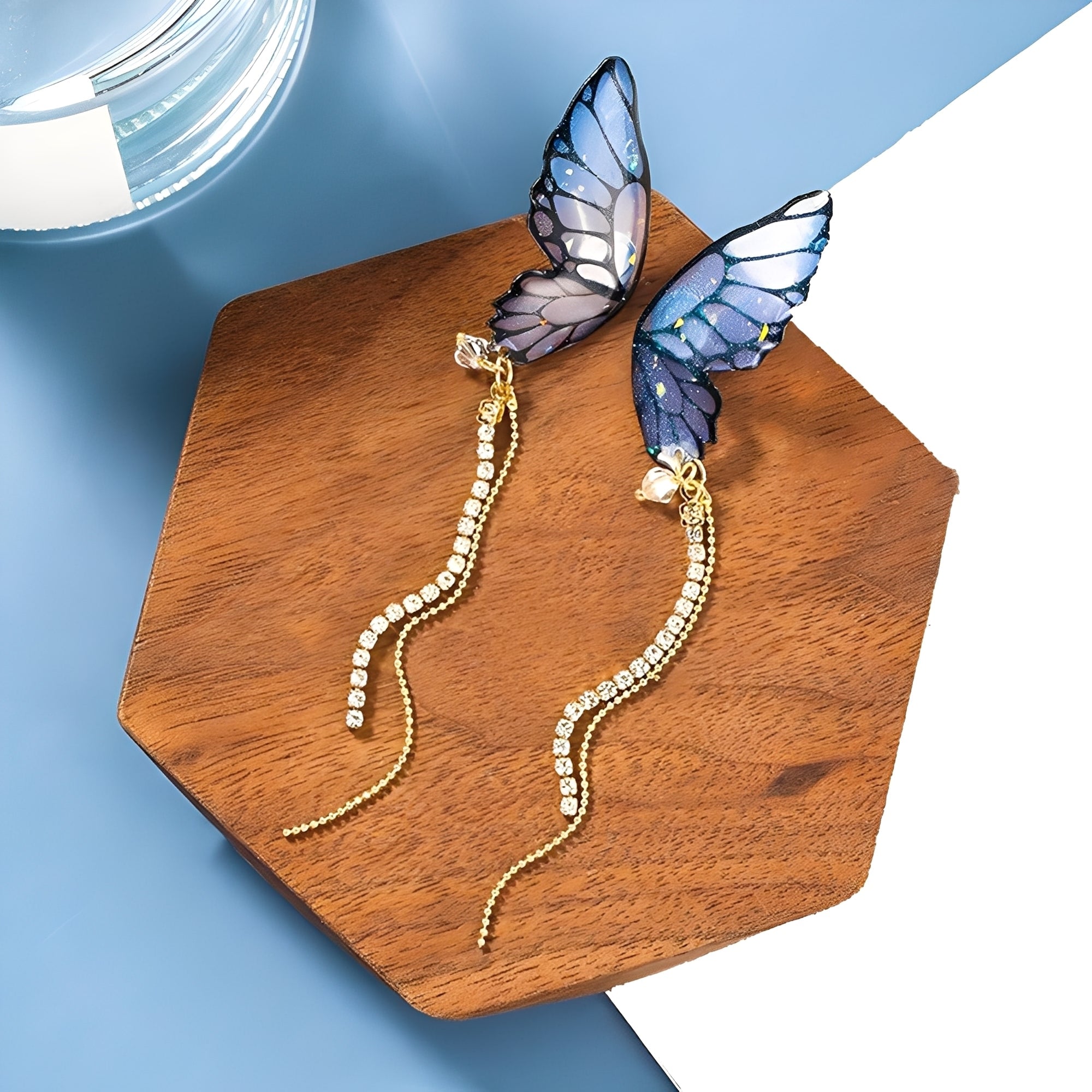 Lydia – Schmetterling Glitzernde Hängende Ohrringe