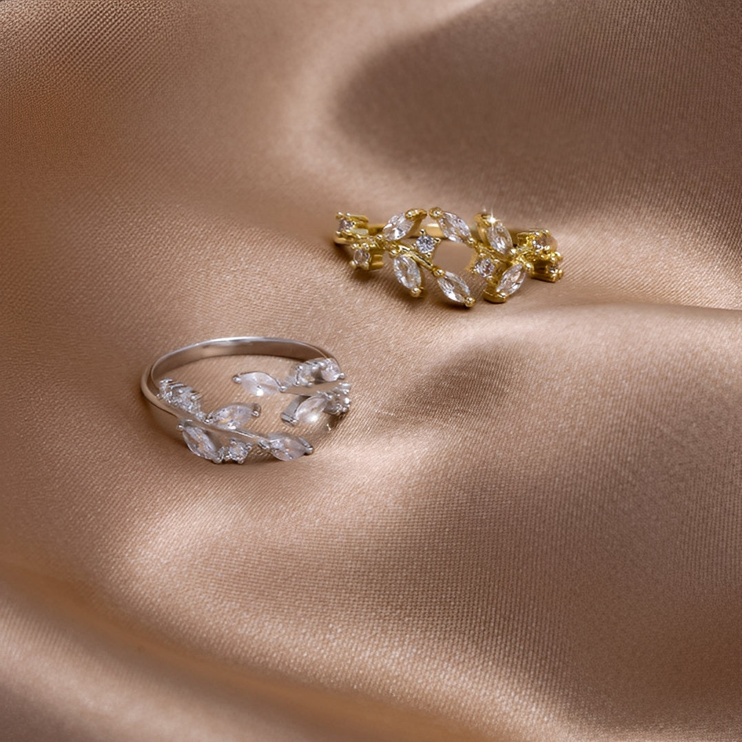Aretha – Ring Liane Kristall in 18K Gold