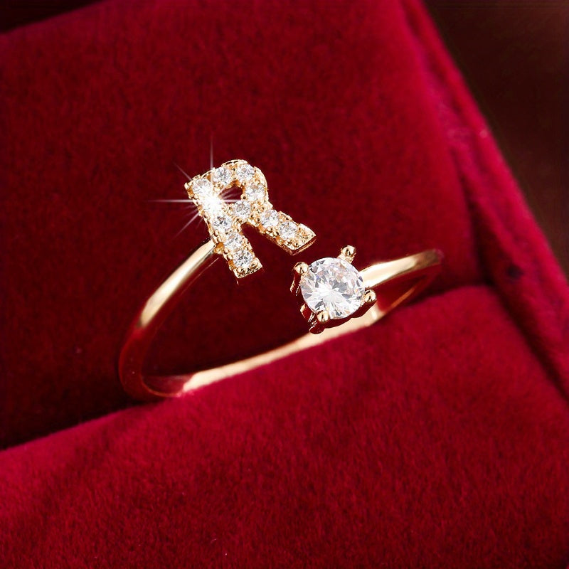 Nova – Moderner Offener Ring mit Initiale und Zirkonia