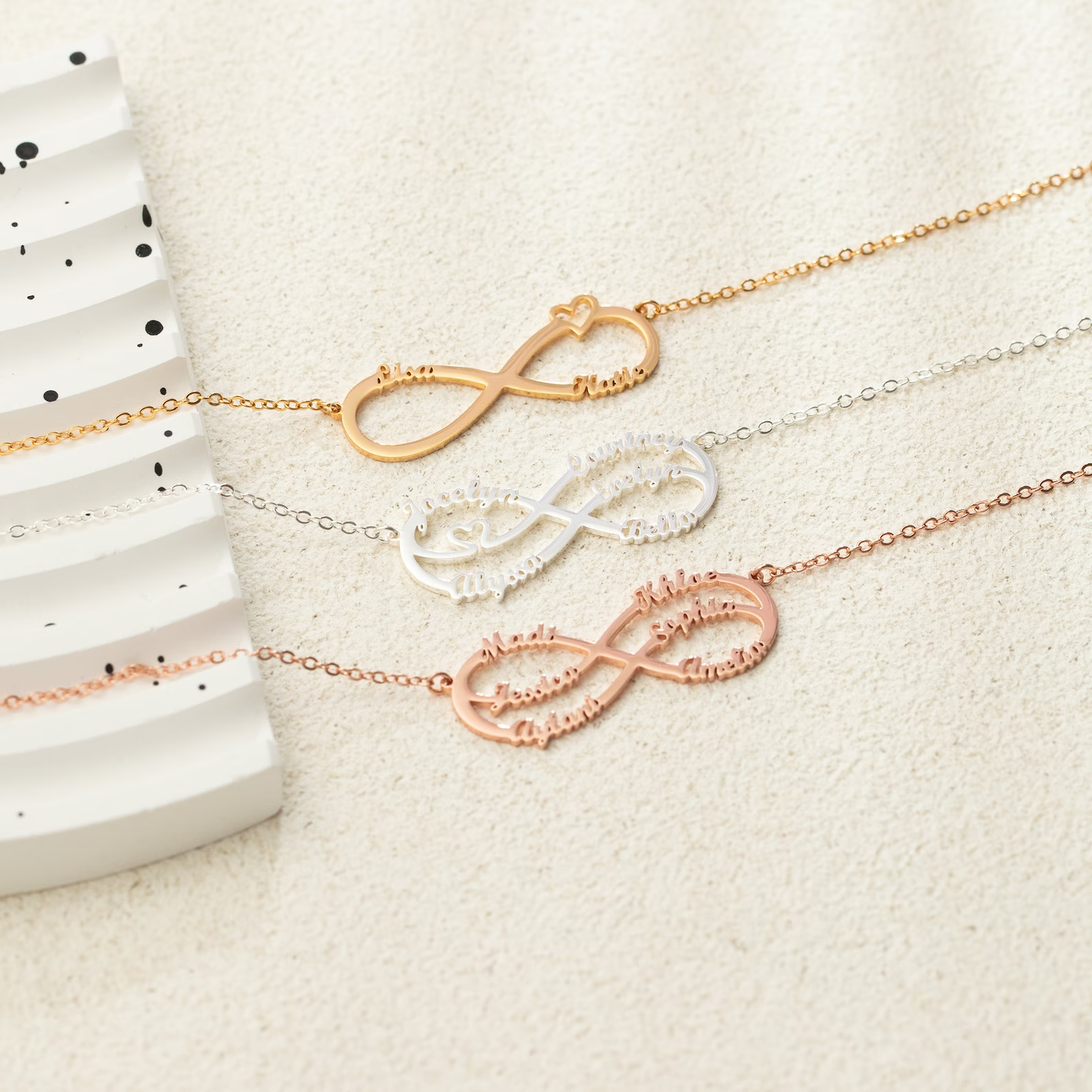 Personalisierte Infinity Halskette - Unendlichkeits Namenskette