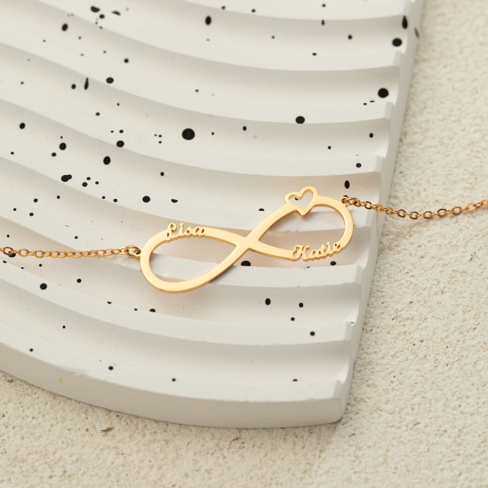 Personalisierte Infinity Halskette - Unendlichkeits Namenskette