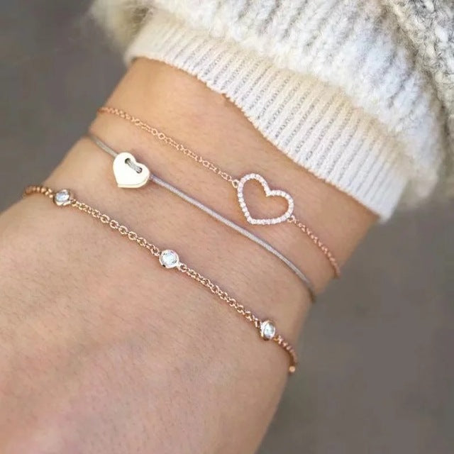 Alora – Elegantes Set von Armbändern Limette
