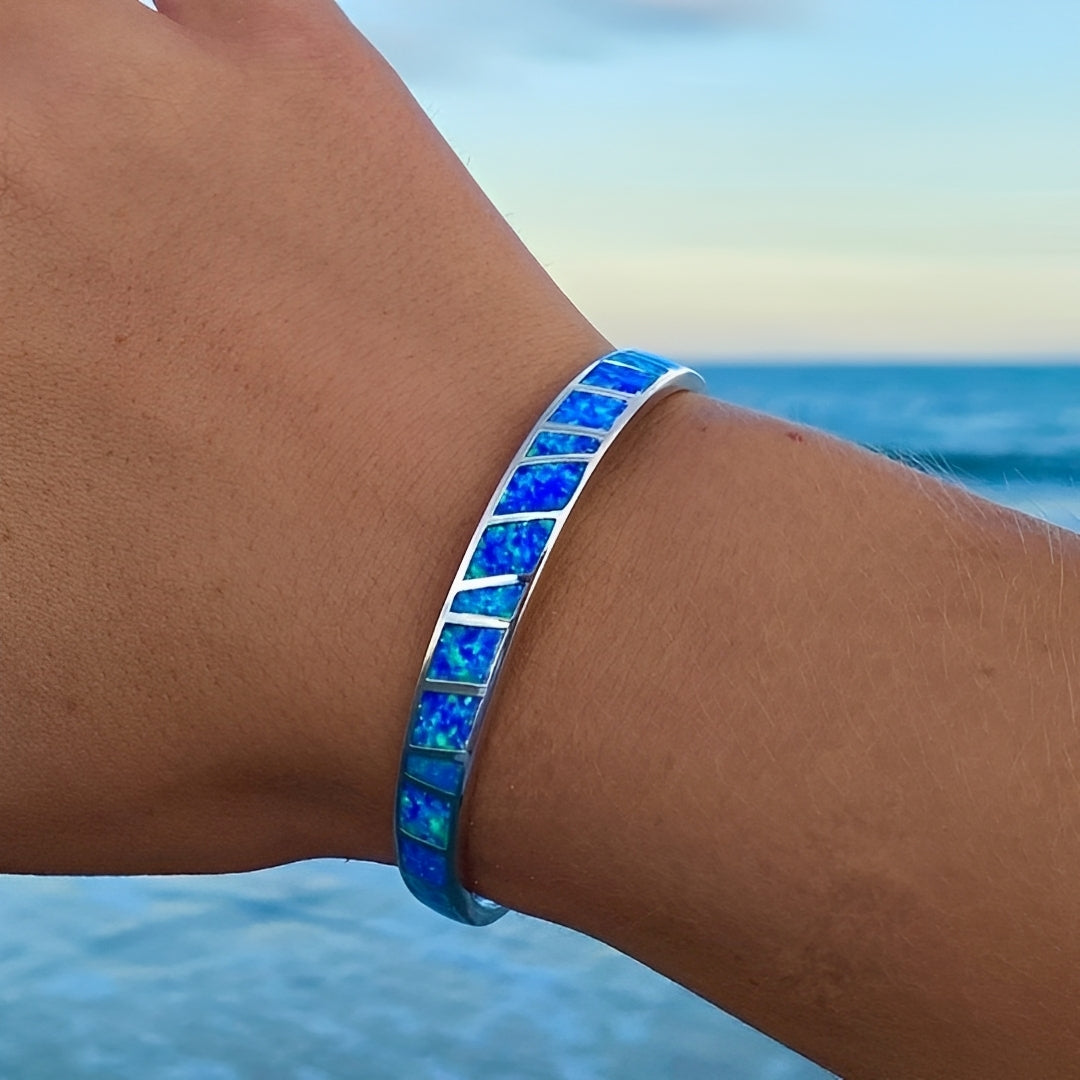 Naiara – Armband aus Blauem Opal und Silber Eleganter Stil