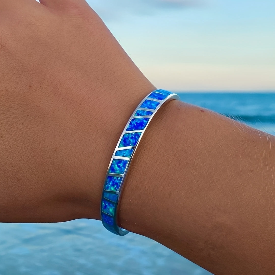 Mariel – Armband aus blauem Opal in Silber