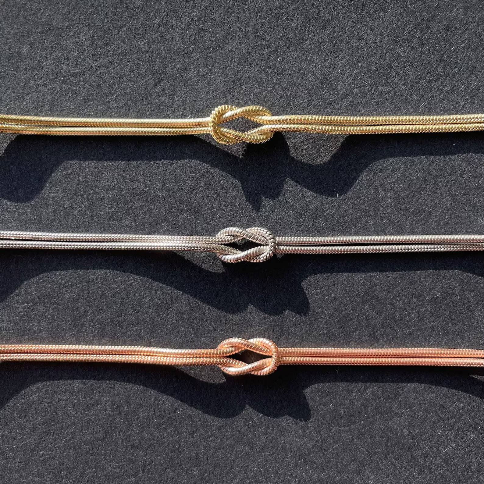 Unendliches Liebesarmband - Liebesknoten Armbandset