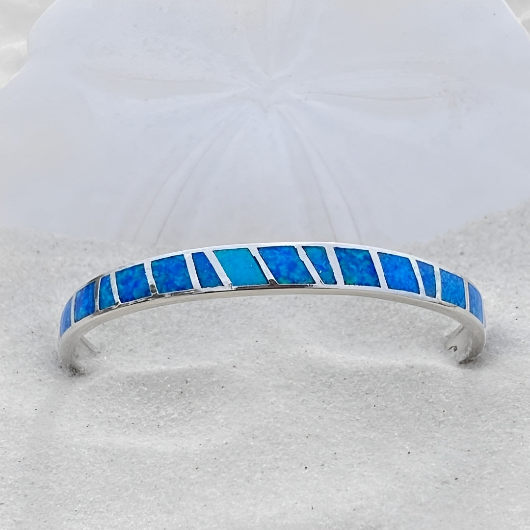 Naiara – Armband aus Blauem Opal und Silber Eleganter Stil