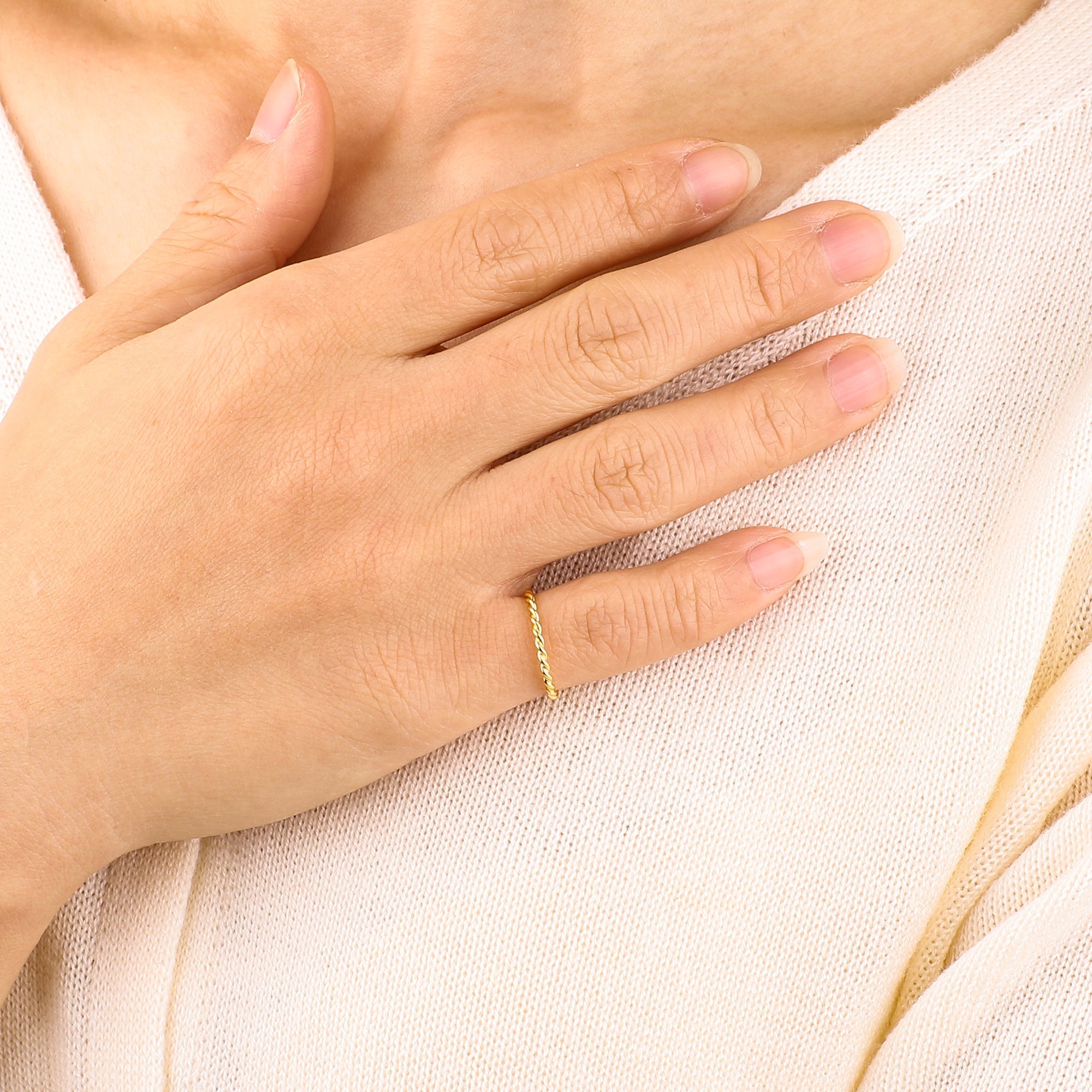 Manon – Stapelbarer Geflochtener Ring