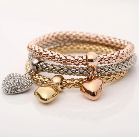 Aria – Armband aus Metall mit soliden Herzen