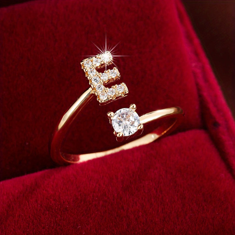 Nova – Moderner Offener Ring mit Initiale und Zirkonia