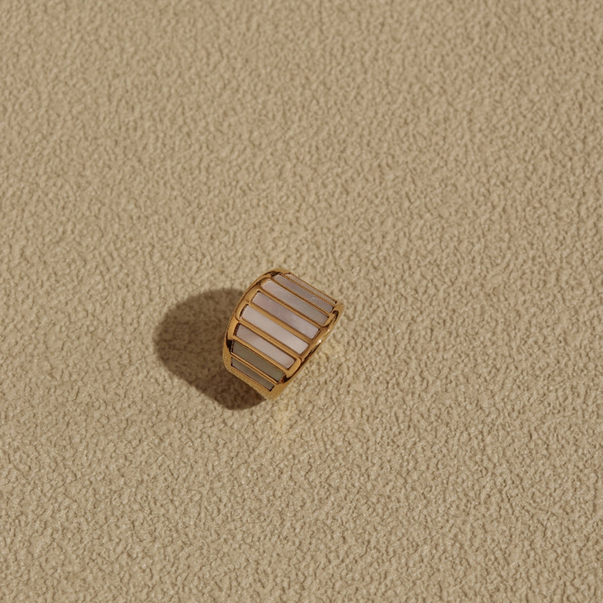 Marise – Dekorative Pinctada Ring