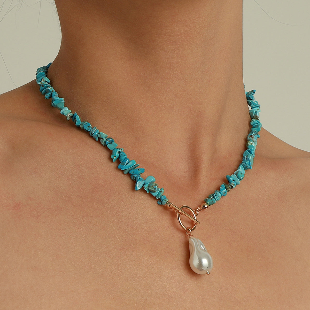 Dione – Collier Perlen und Türkis Raffiniert