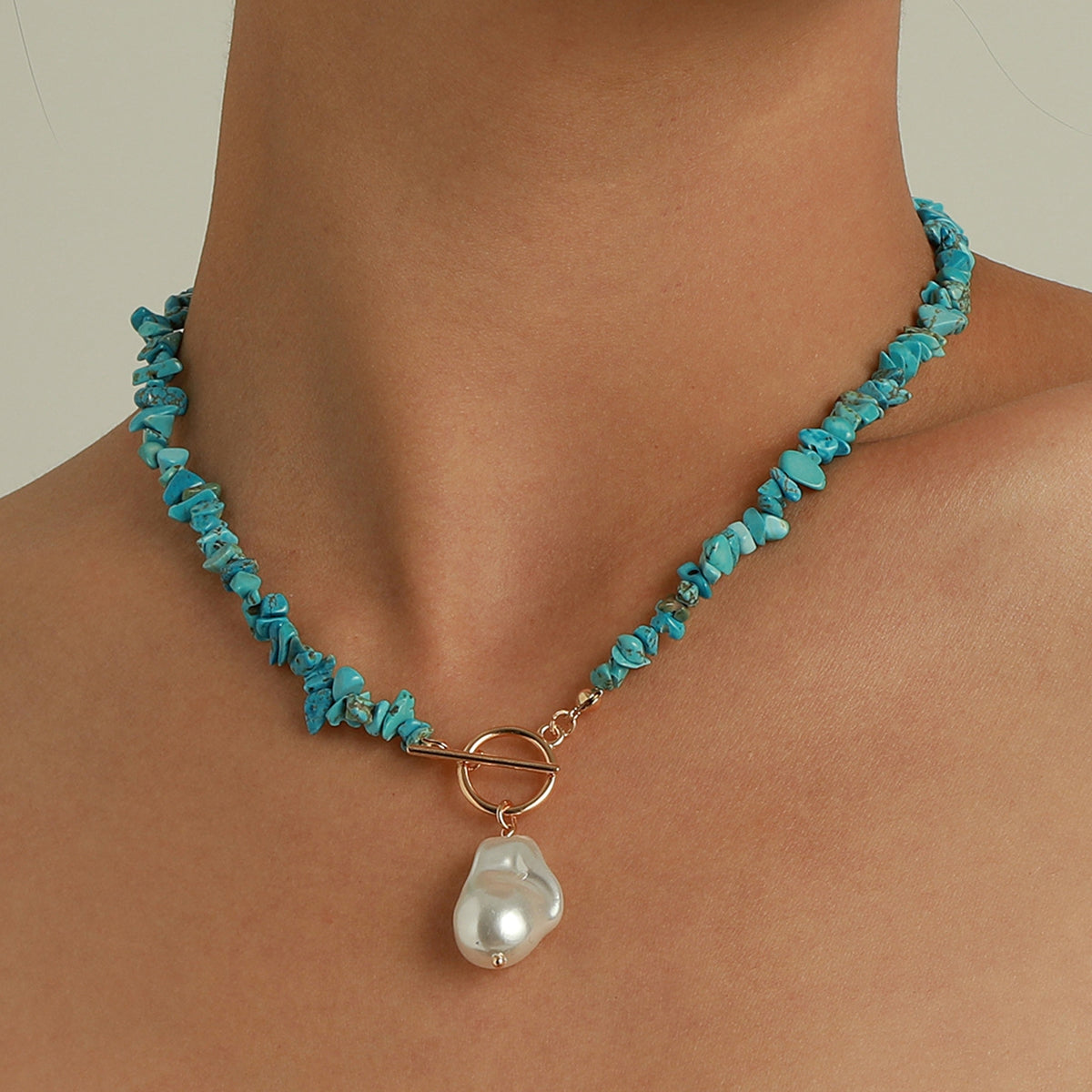 Dione – Collier Perlen und Türkis Raffiniert