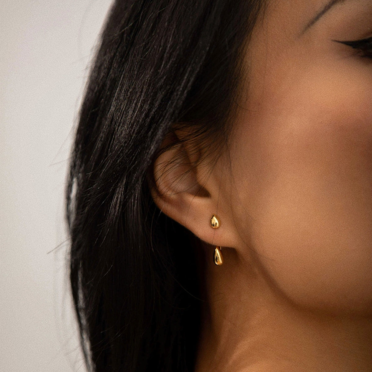 Nowee – Ohrringe Stecker Wassertropfen