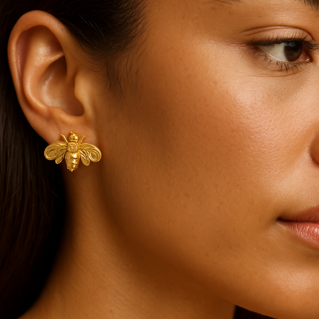 Charlotte – Mini Ohrringe Biene