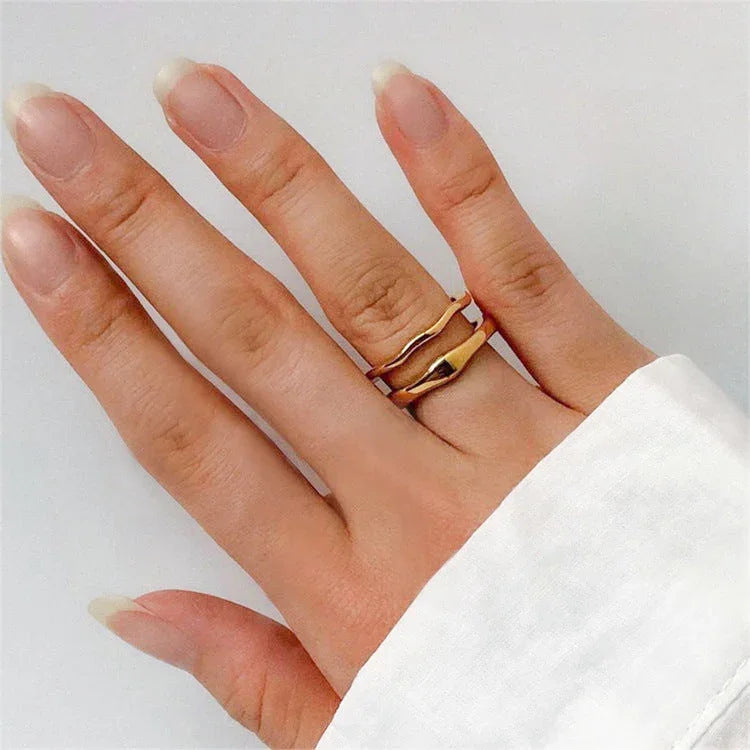 Dianne – Goldener Überlagerbarer Schicker Ring