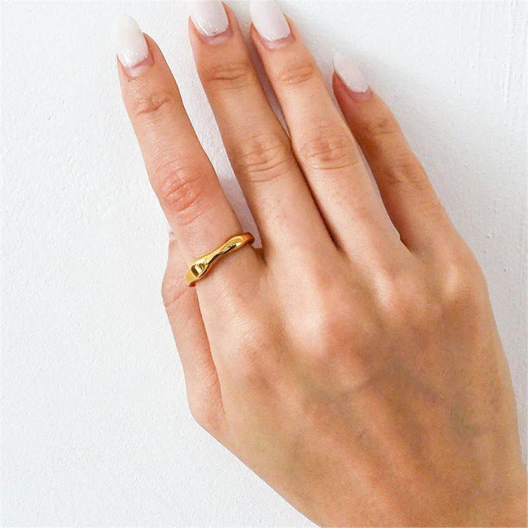 Dianne – Goldener Überlagerbarer Schicker Ring