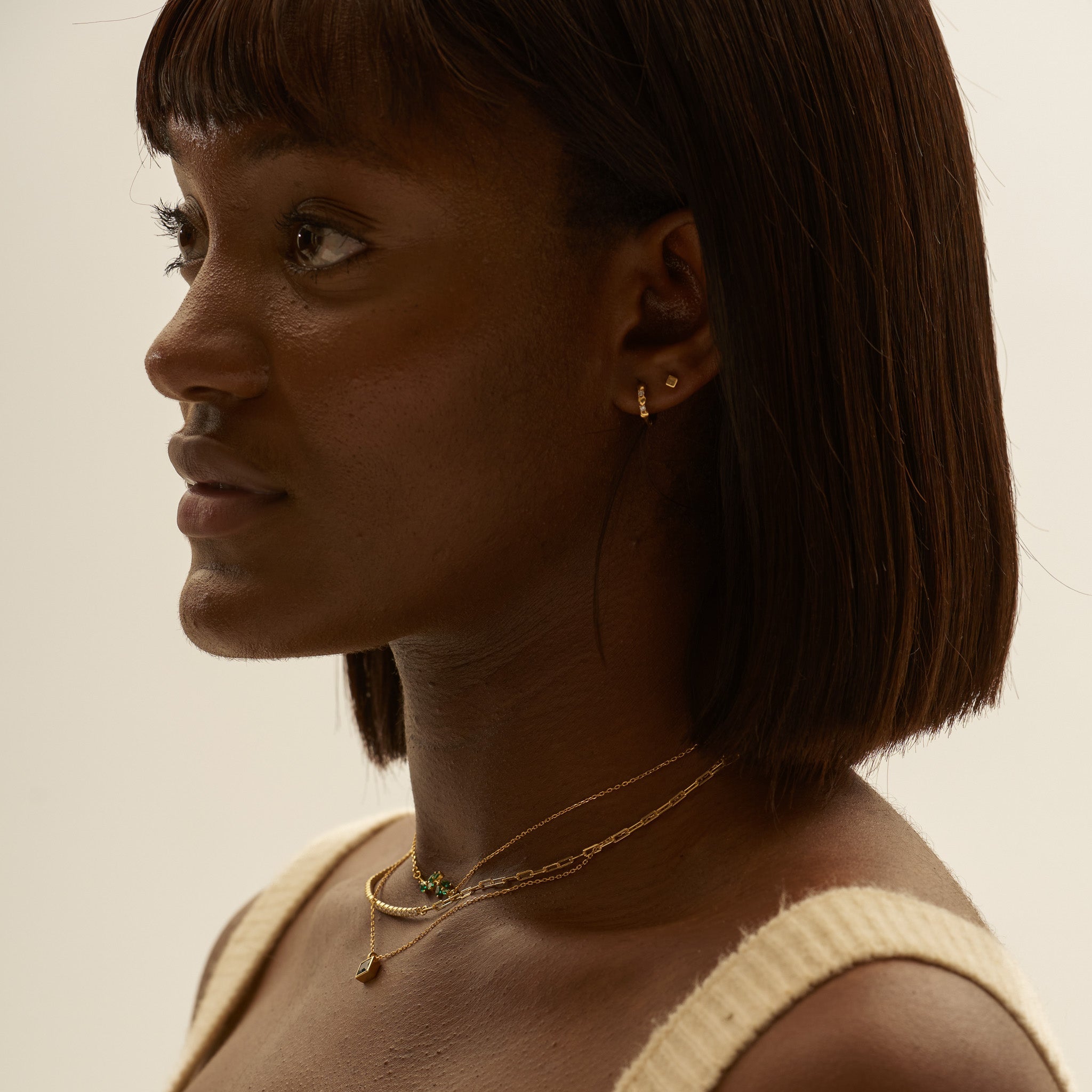 Yasuko - Minimalistische Würfel-Ohrstecker