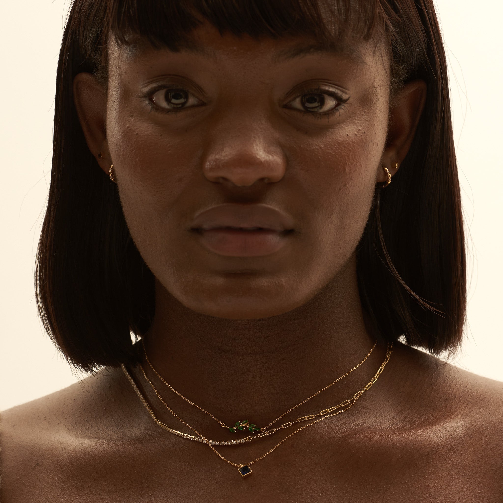 Yasuko - Minimalistische Würfel-Ohrstecker