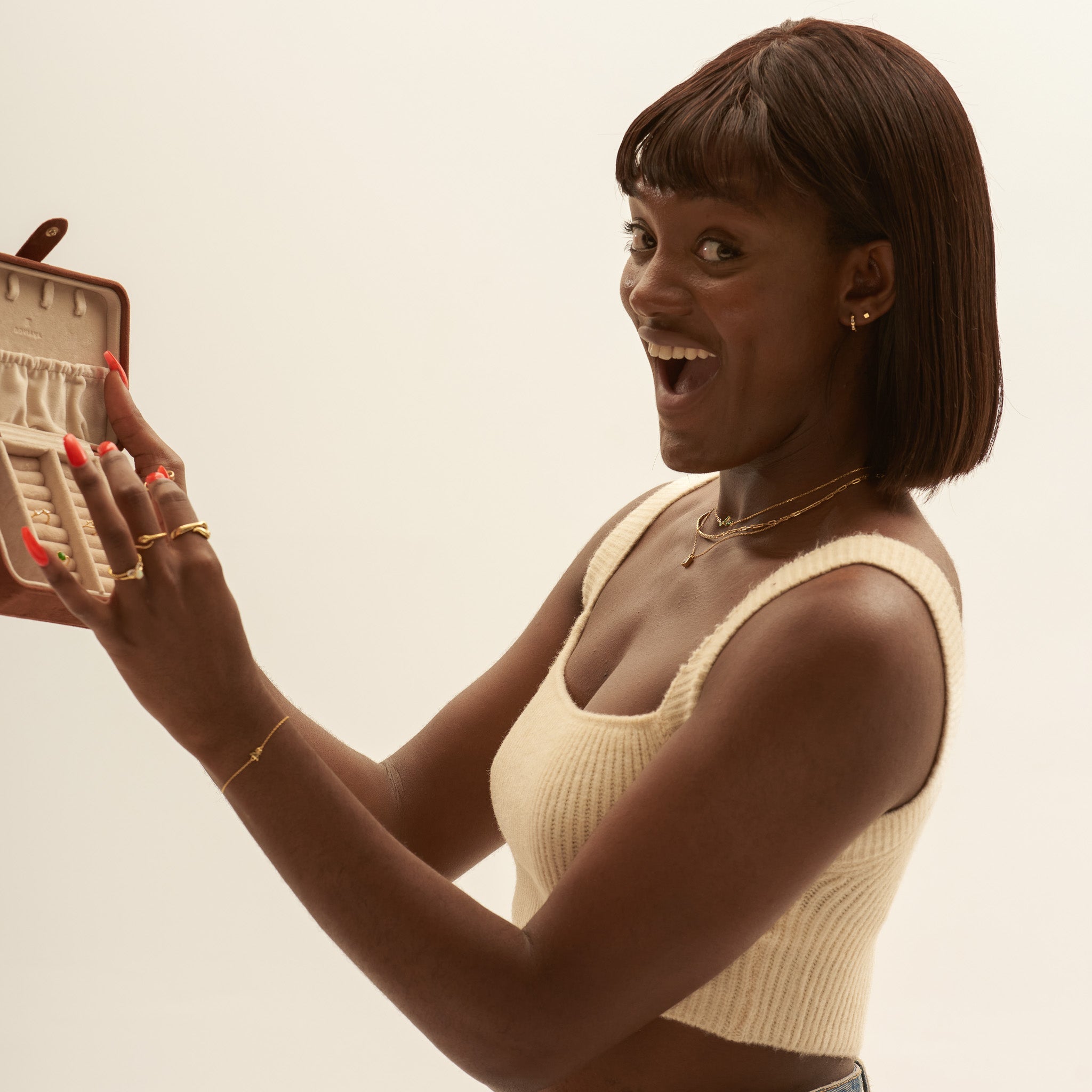 Yasuko - Minimalistische Würfel-Ohrstecker