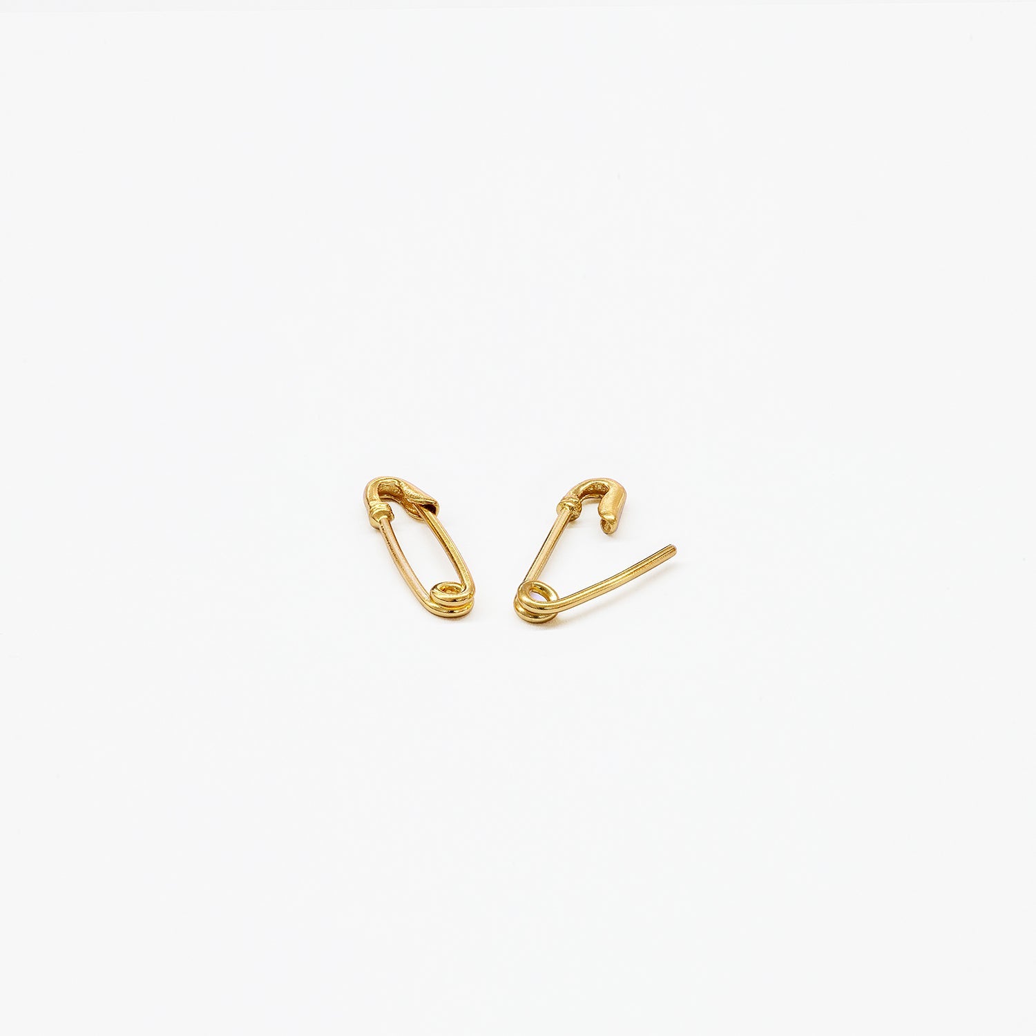 Eden - Kleine Sicherheitsnadel-Ohrringe