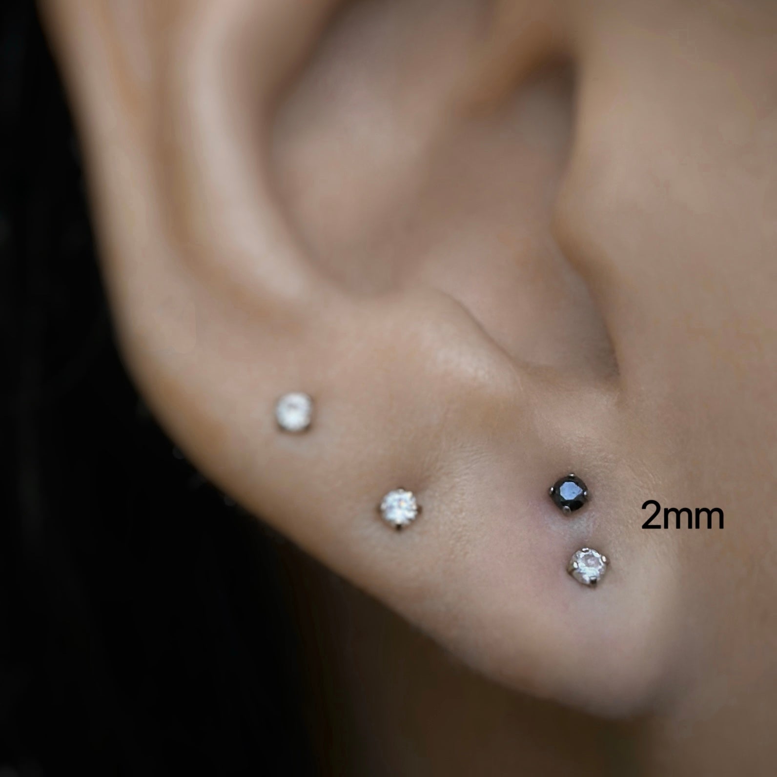 2mm CZ Threadless Flat Back Ohrringe