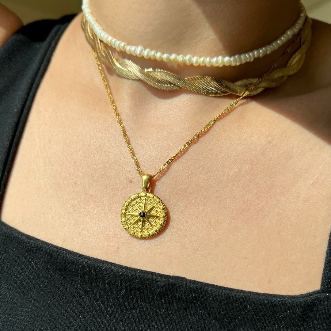 Celina – Halskette aus Edelstahl mit Zirkon