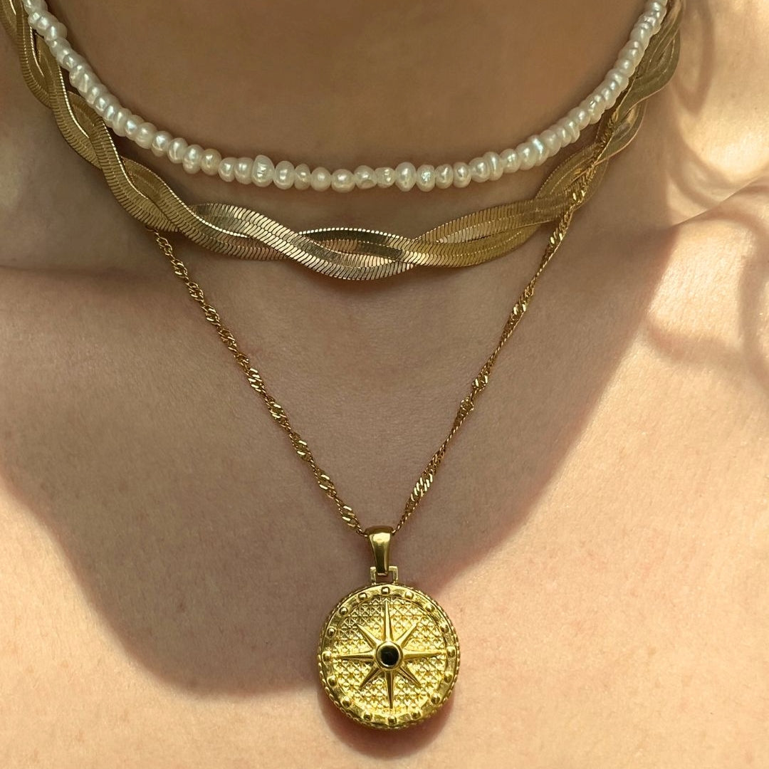 Celina – Halskette aus Edelstahl mit Zirkon