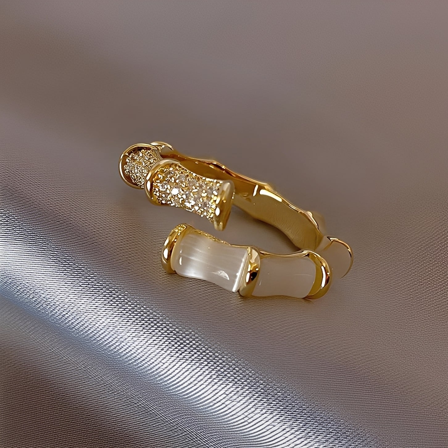 Lysiane – Verstellbarer Ring in Bambusform aus Gold