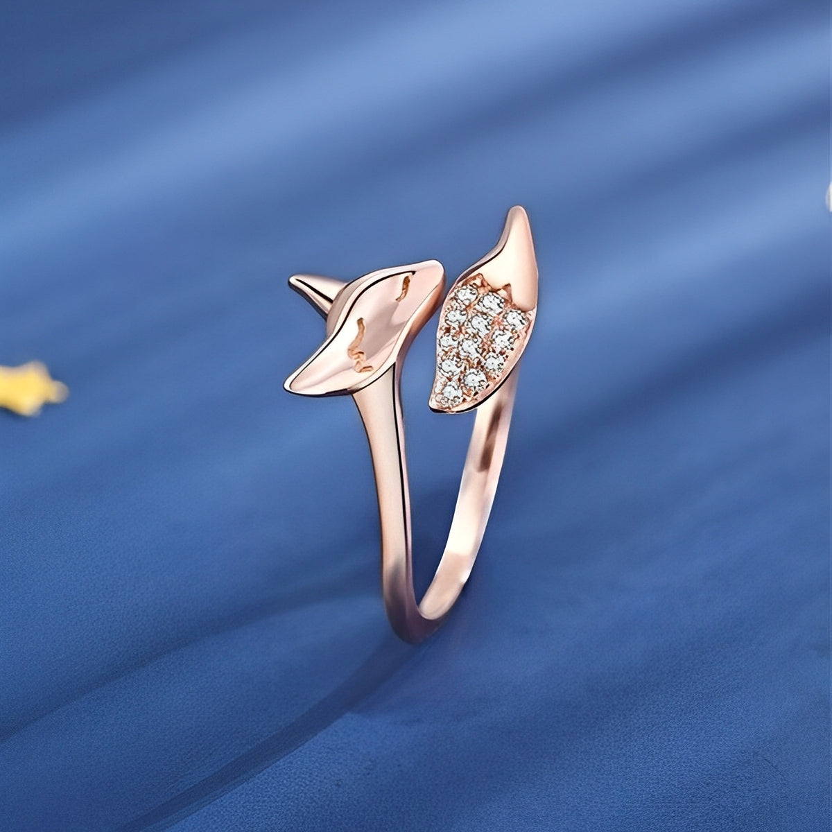 Lyra – Silberfuchs-Ring mit rosafarbenem Finish
