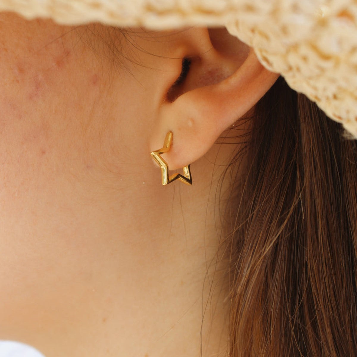 Star Huggie-Ohrringe - Stern-Reifen