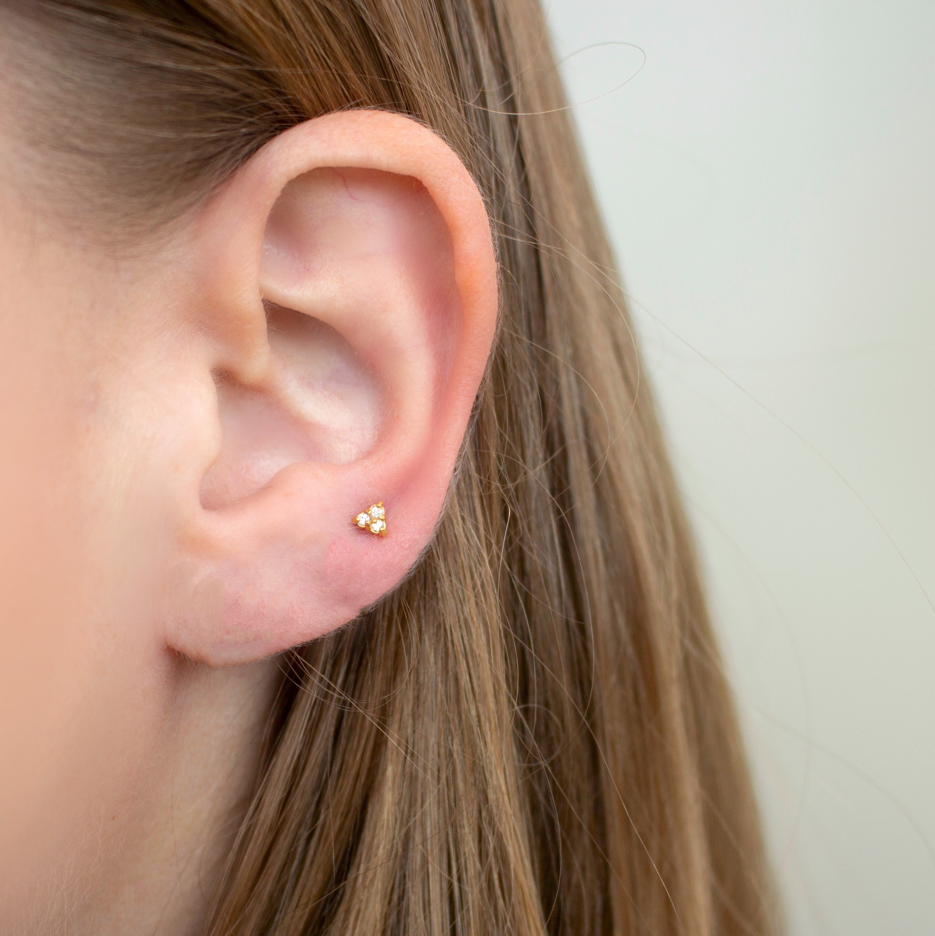 Samira - Pyramidenförmige Mikro-Ohrstecker