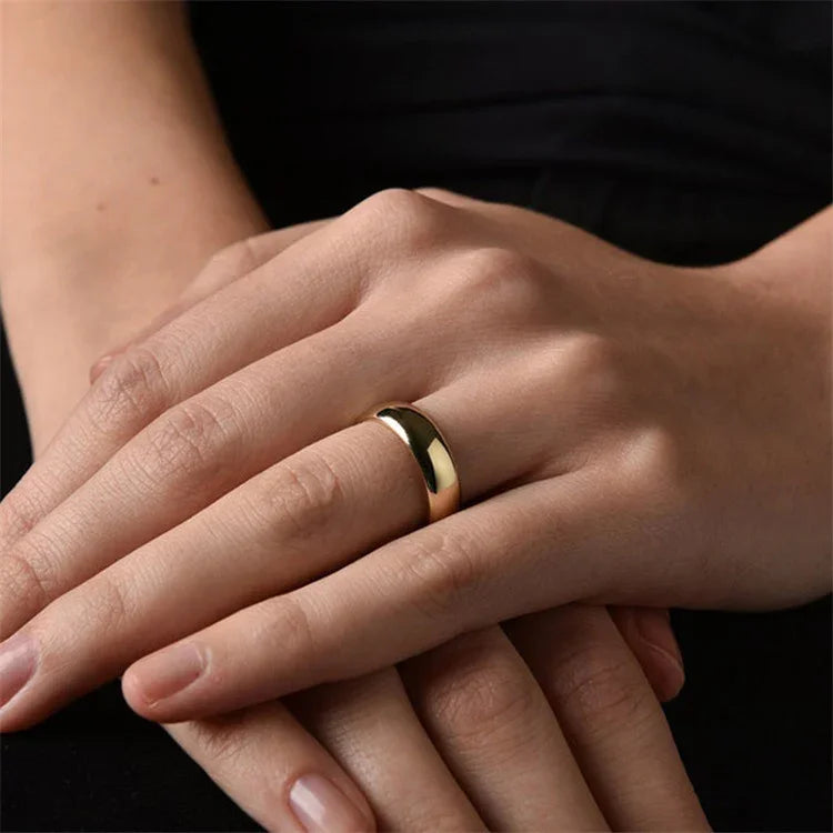 Edith – Ring Gold Minimalistisch Schick
