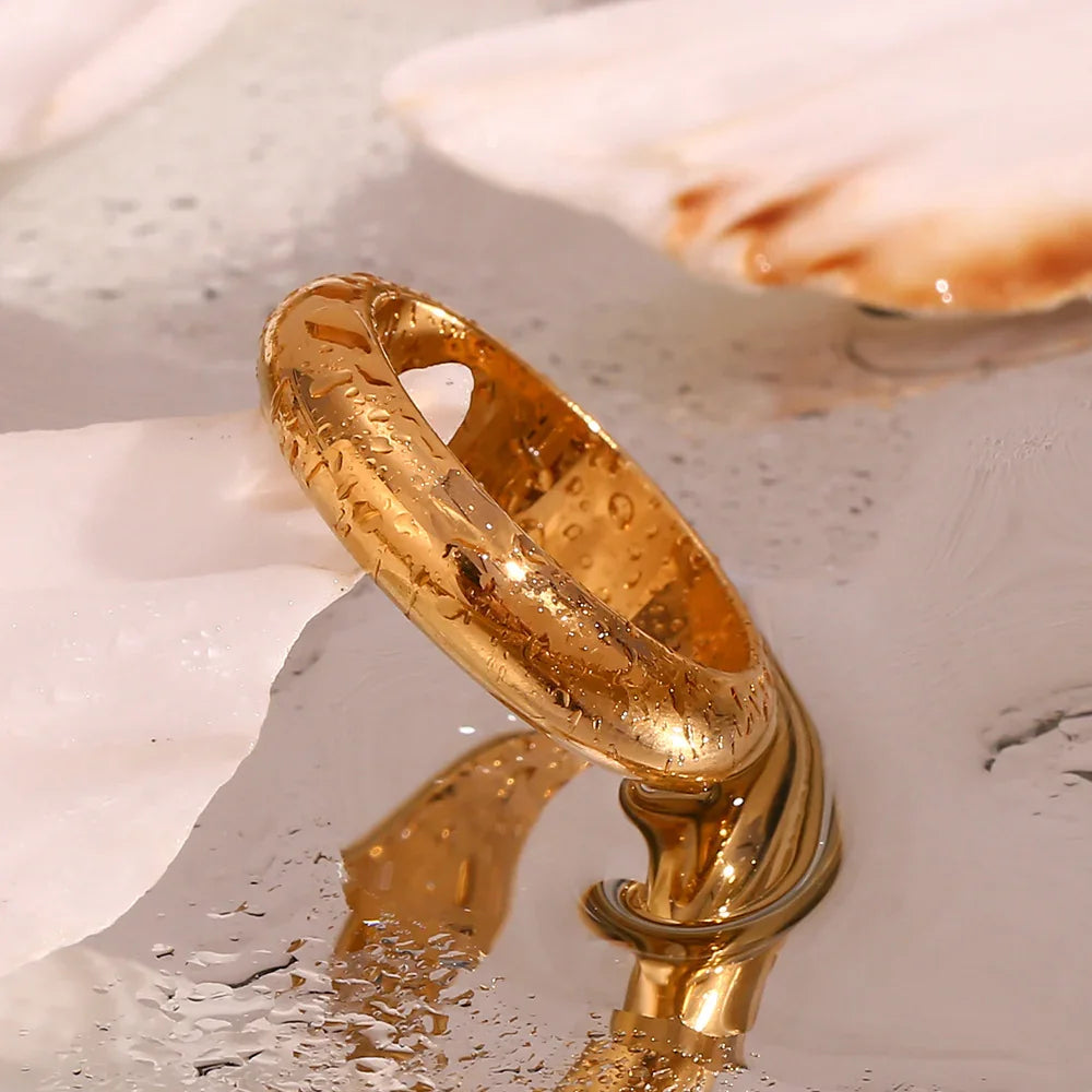 Yorina – Moderner Goldener Ring