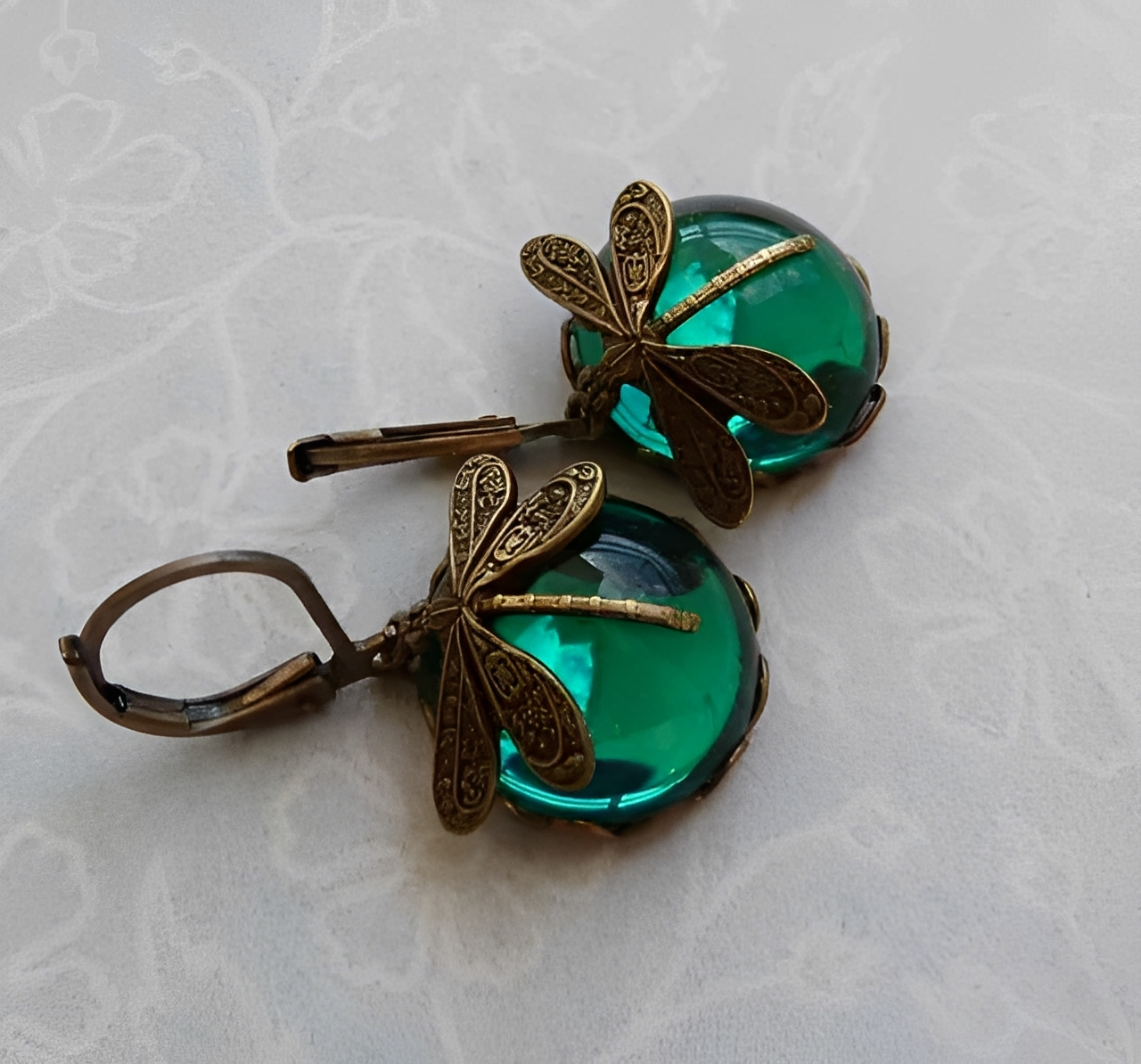 Bianca – Elegante Libellen-Ohrringe Antikes Gold