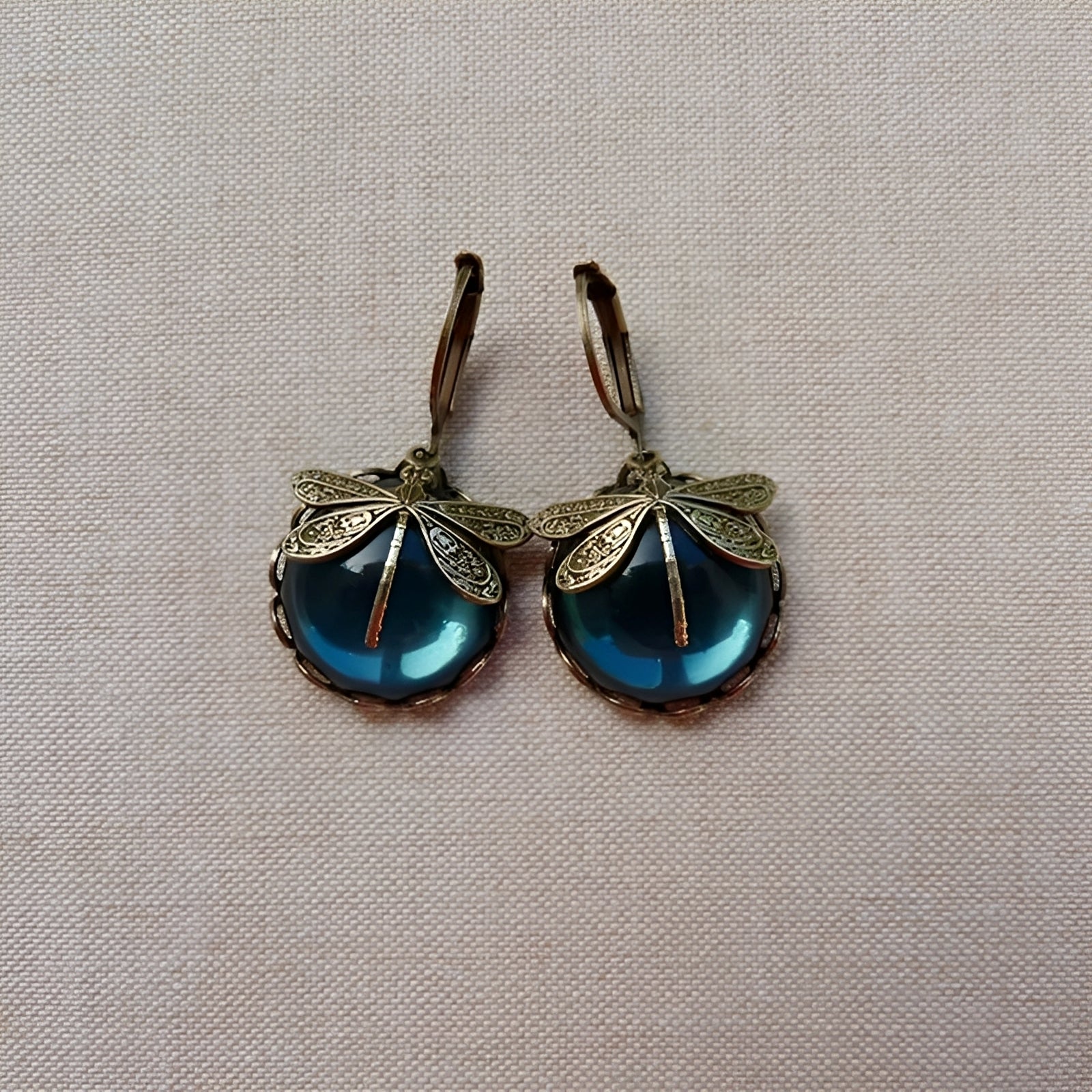 Bianca – Elegante Libellen-Ohrringe Antikes Gold