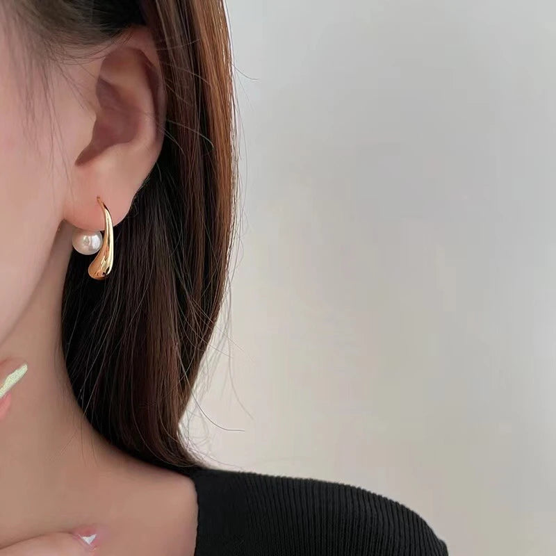 Perlen Wassertropfen Ohrring - Wassertropfen Ohrring mit Perlenverschluss