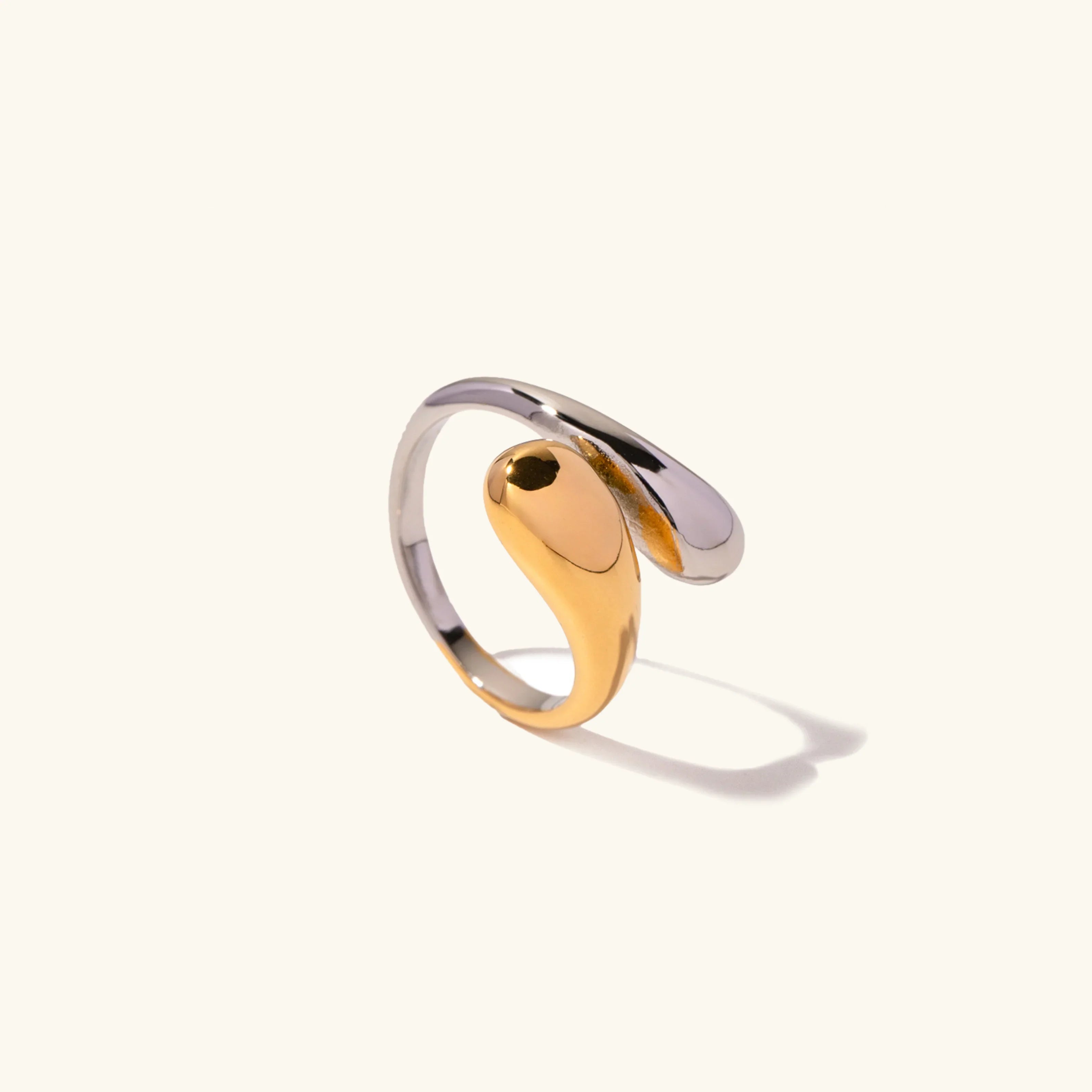 Cora – Ring Gold Minimalistisch Schick