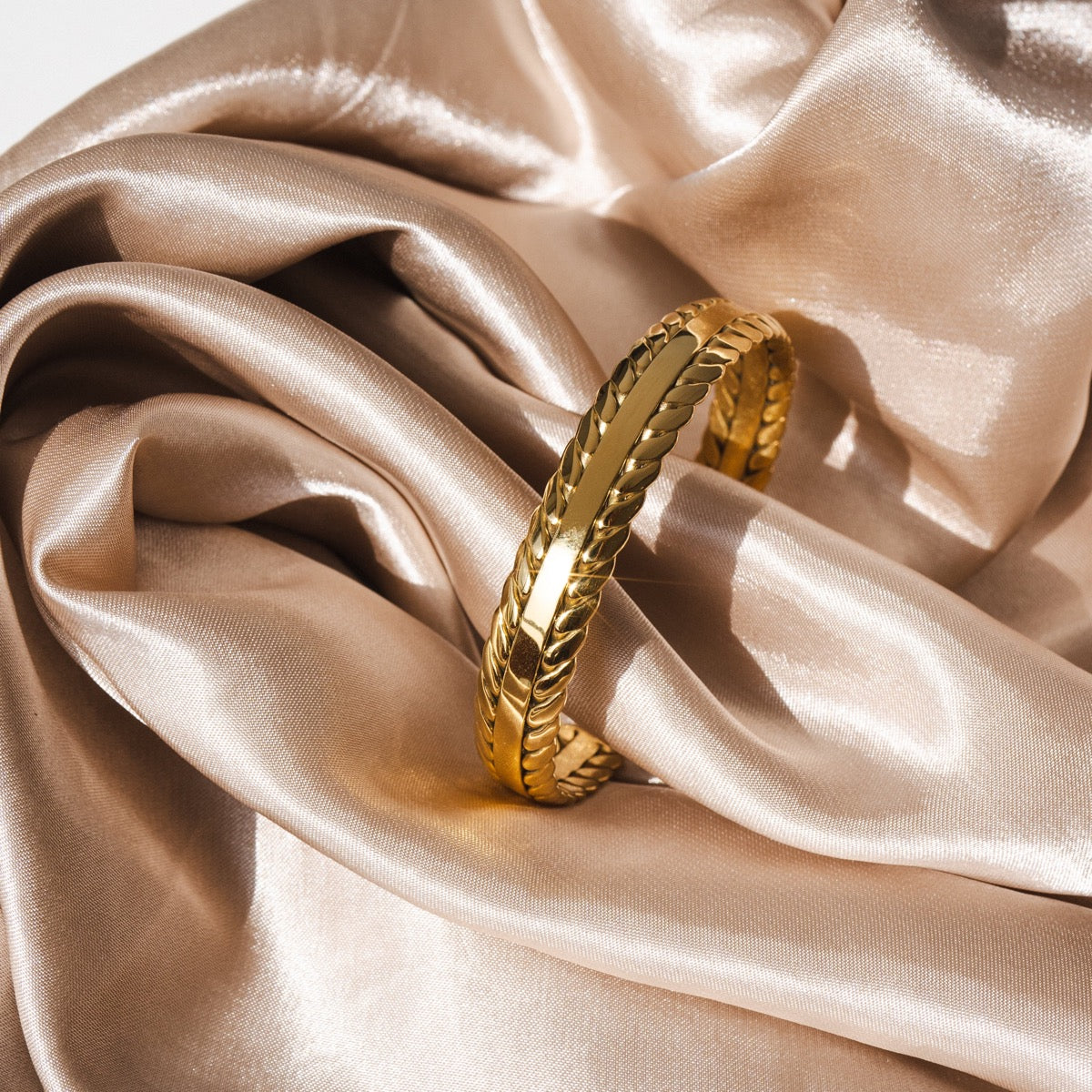 Anaya – Armband Armblatt Geflochten