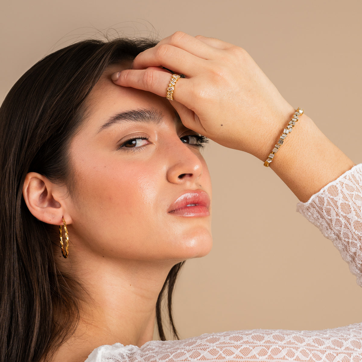 Lily – Vergoldeter Ring mit Baguette-CZ-Steinen