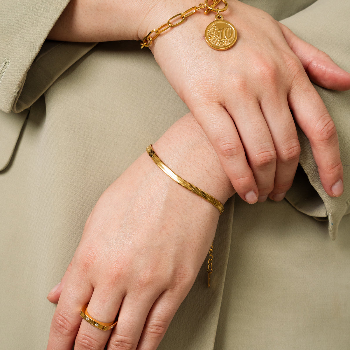 Livia – Armband Schlangen Gold Elegant