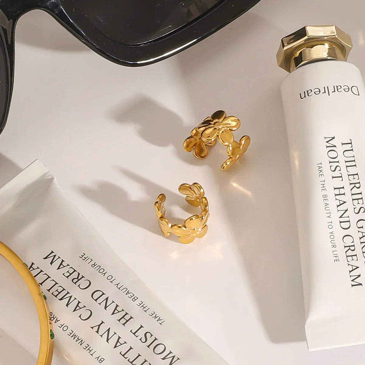 Mirelya – Ohrmanschette Wilde Blume