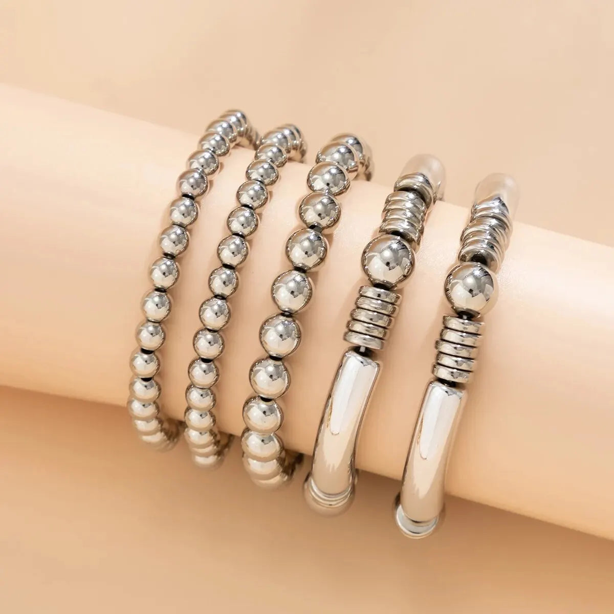 Mira – Set aus 5 stapelbaren Perlenarmbändern