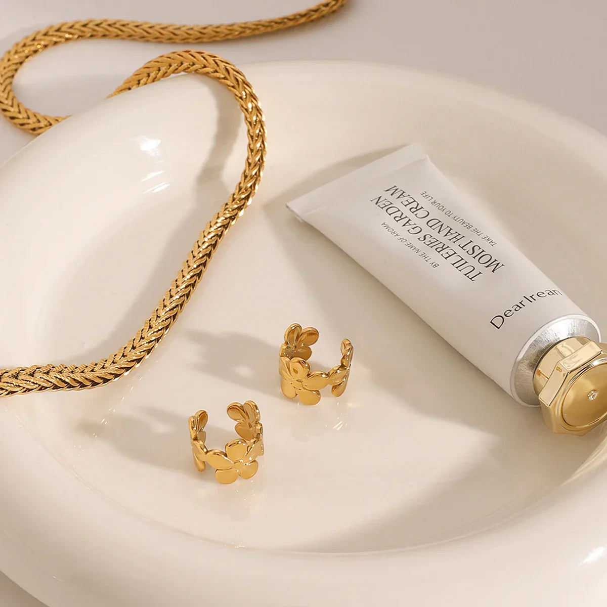 Mirelya – Ohrmanschette Wilde Blume