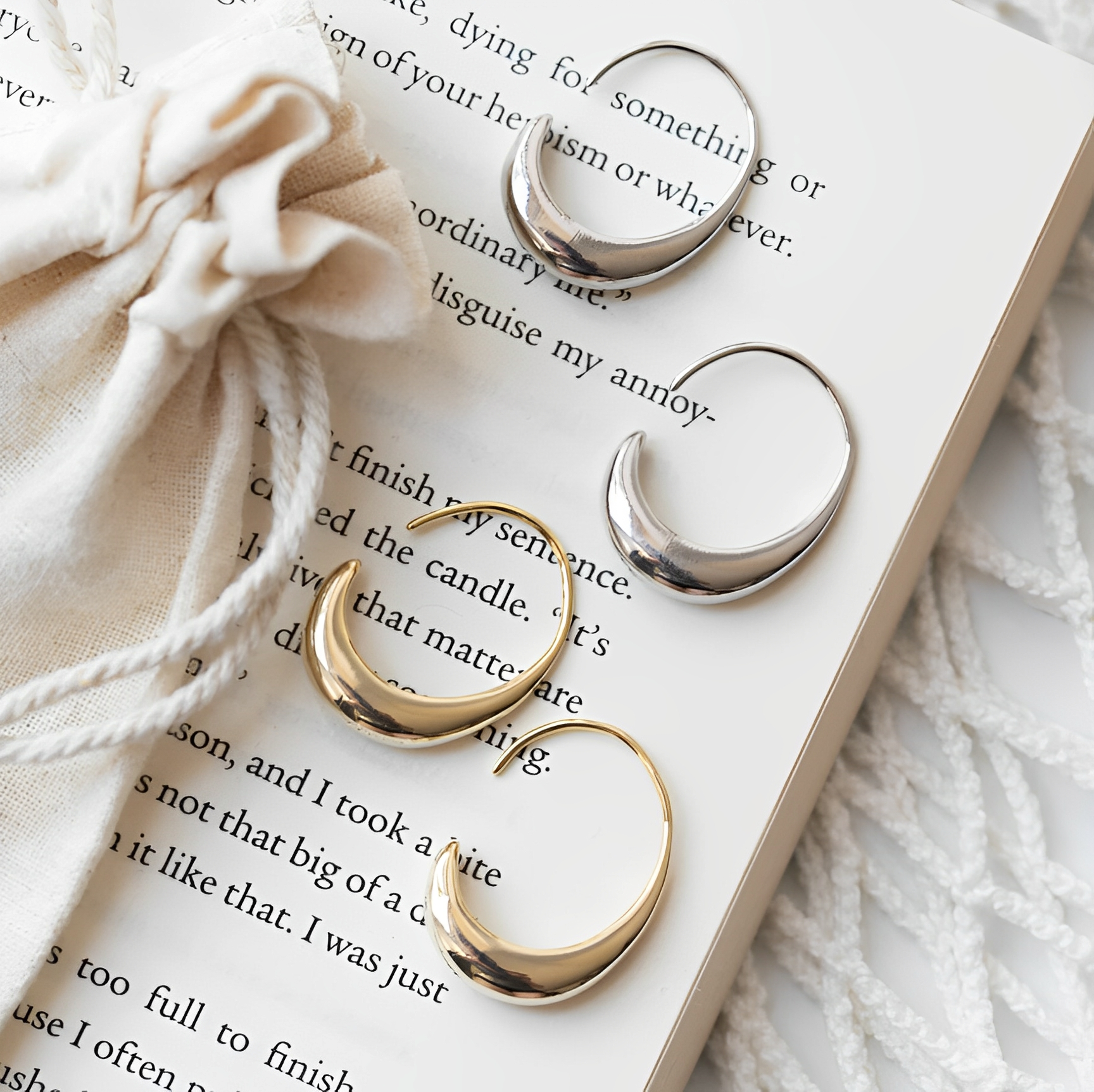 Aura – Luxus-Ohrringe in Gold
