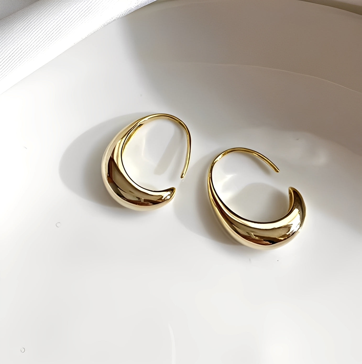 Zeinab – Kreolen-Ohrringe aus Gold