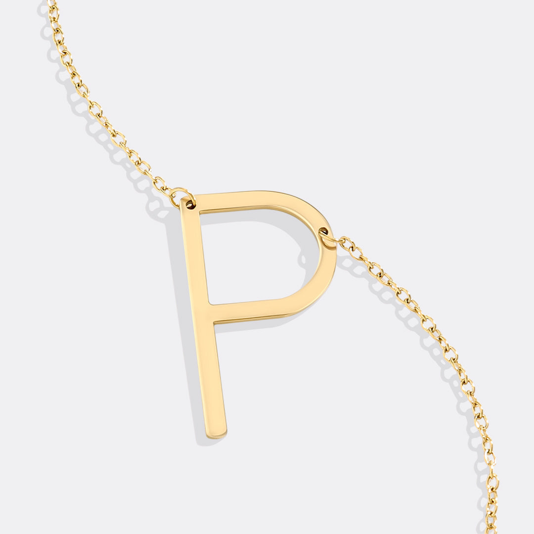 Inez – Halskette Initial Deklarativ
