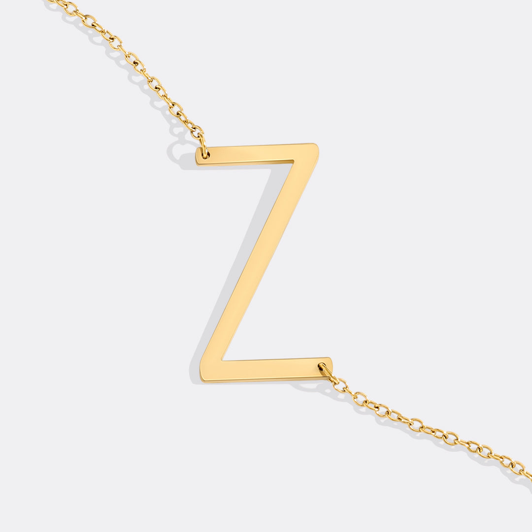 Inez – Halskette Initial Deklarativ