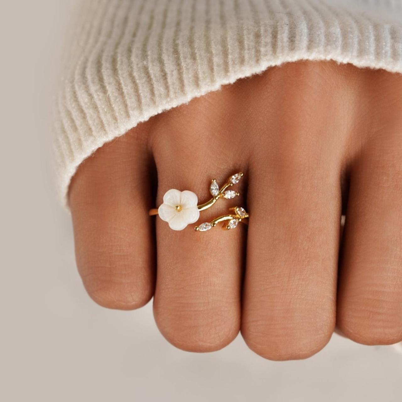 Wildflower Ring - Muschel-Kristall-Blütenblatt-Ring